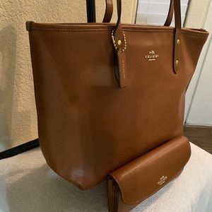 Coach Brown Medium Tote Convertible Tote Bag and matching Wallet
